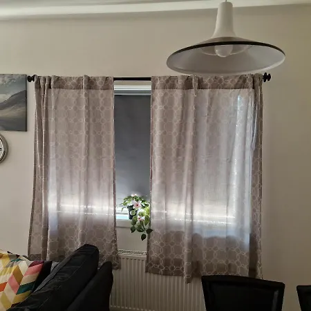 Spacious 1 Bedroom Apartamento Lorenskog